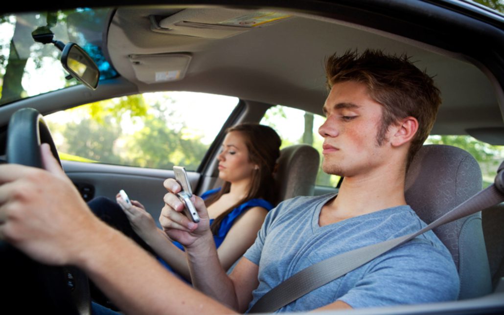 How to Prevent Teen Distracted Driving